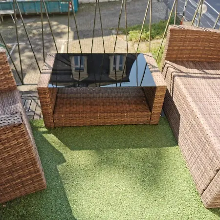 Park Apartment *